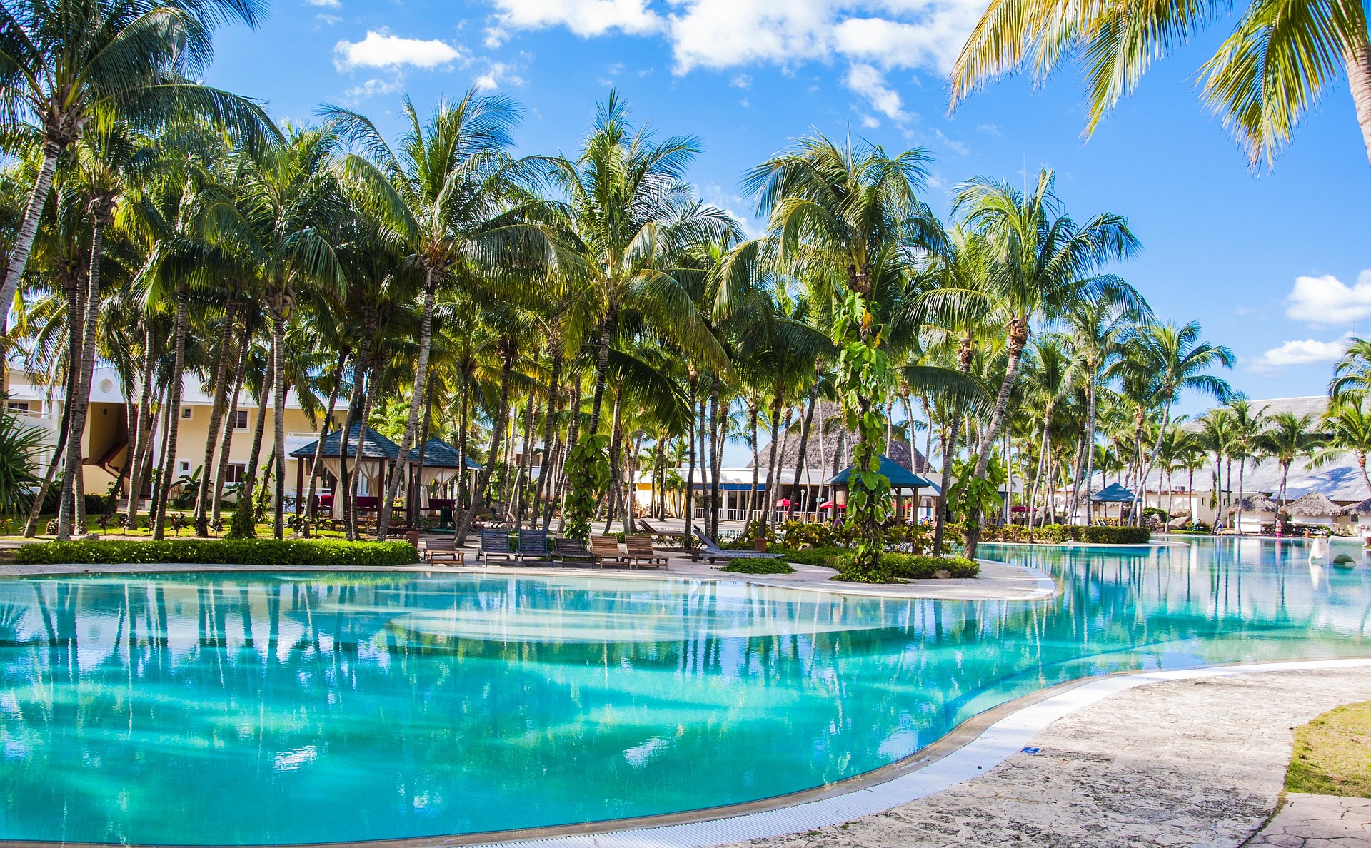 Tropical Paradise Hotel